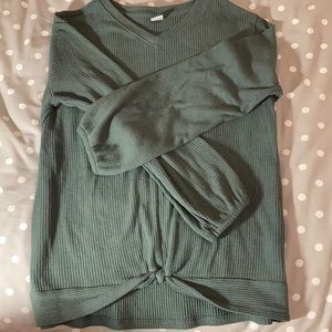 V-Neck Green